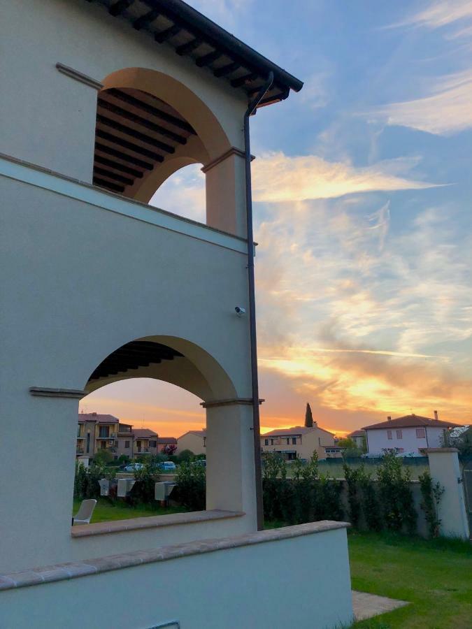 Villa Pirignano フォリーニョ エクステリア 写真